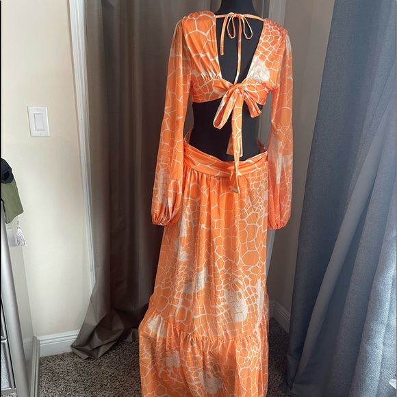 Never worn gorgeous dress 👗 - Picture 7 of 7